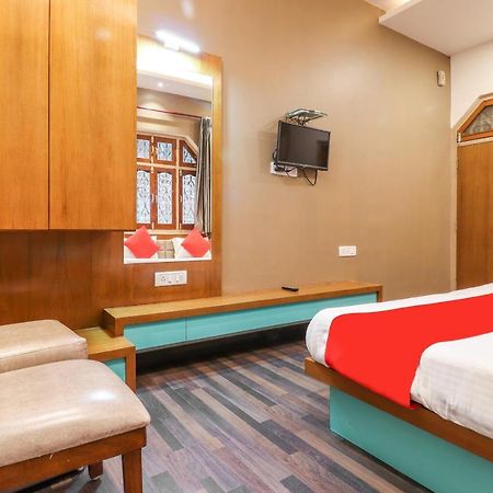 Oyo 26781 Hotel Raghupati Ayodhya Экстерьер фото