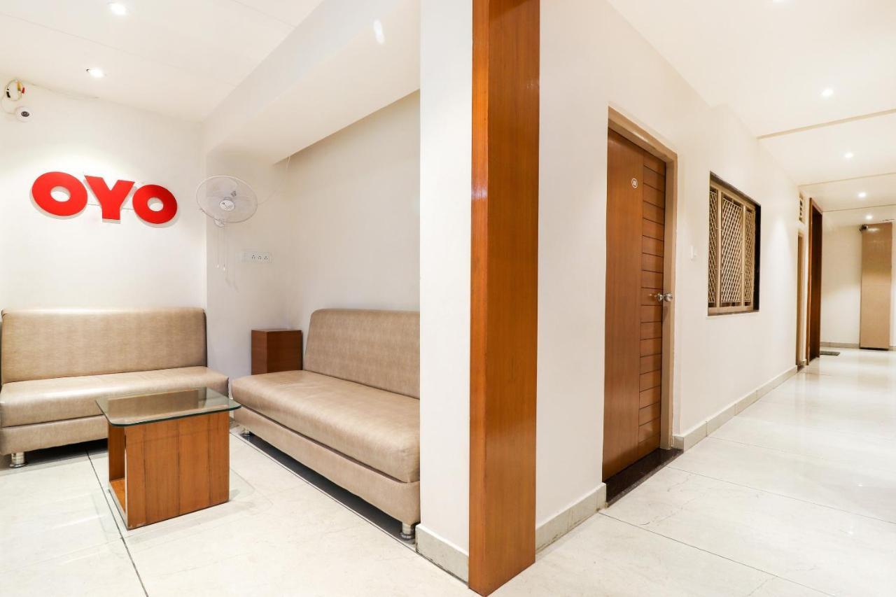 Oyo 26781 Hotel Raghupati Ayodhya Экстерьер фото