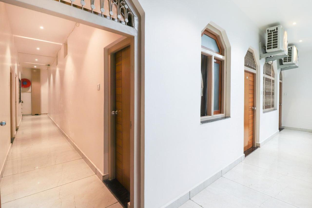 Oyo 26781 Hotel Raghupati Ayodhya Экстерьер фото